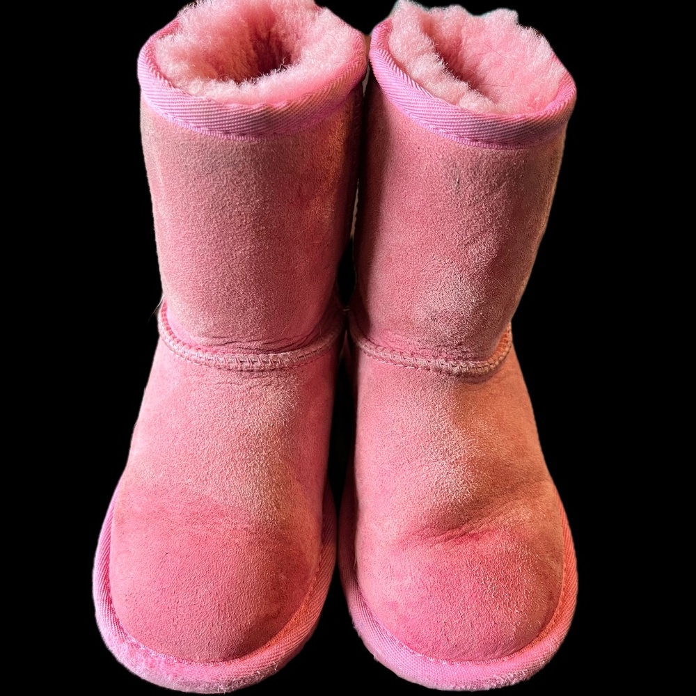 Girls Ugg Boots (10)